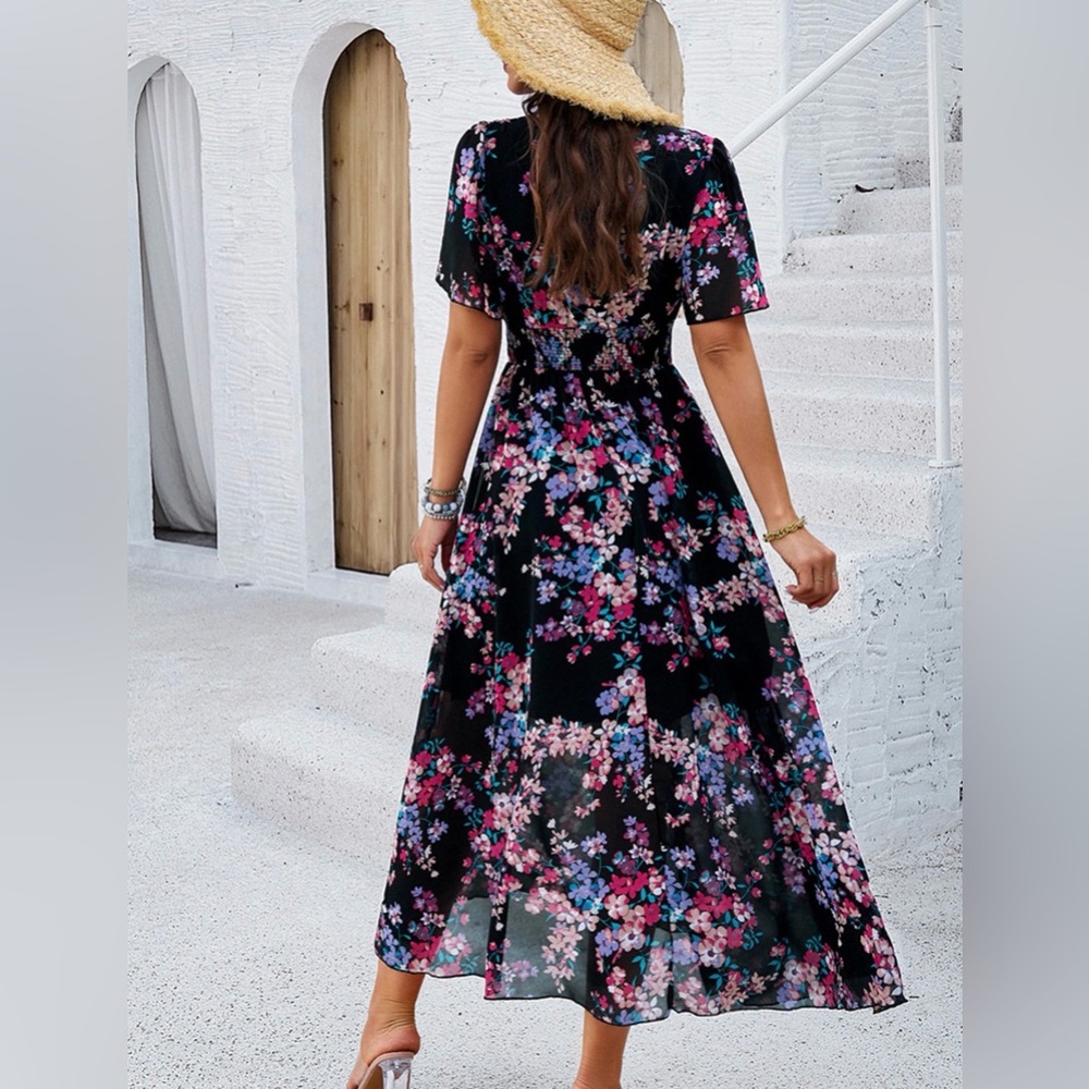 NWOT Floral Navy Maxi Dress with Smocked Waist Medium - Picture 2 of 11